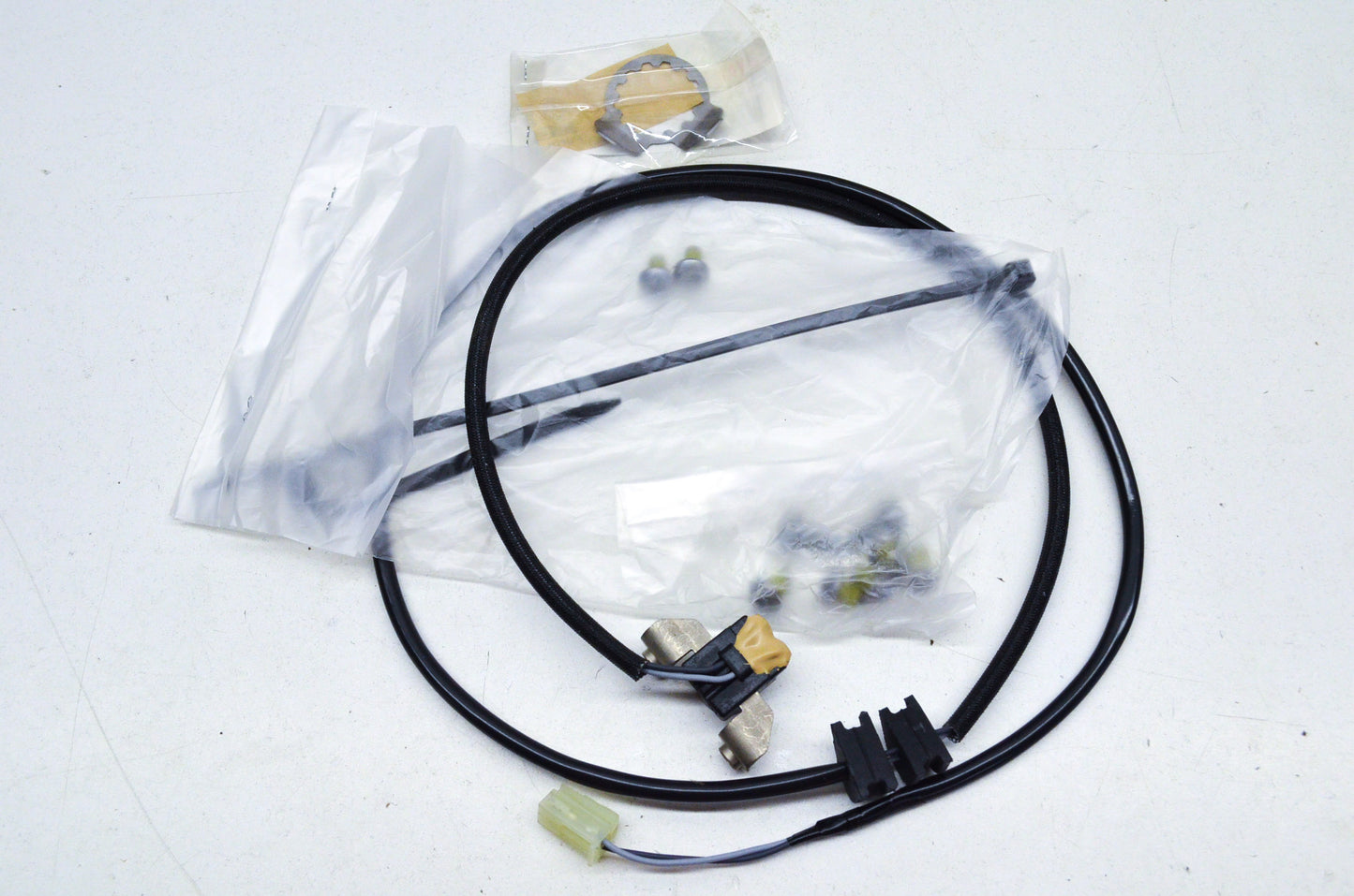 New OEM Yamaha 90891-30047-00 Pick up Kit NOS