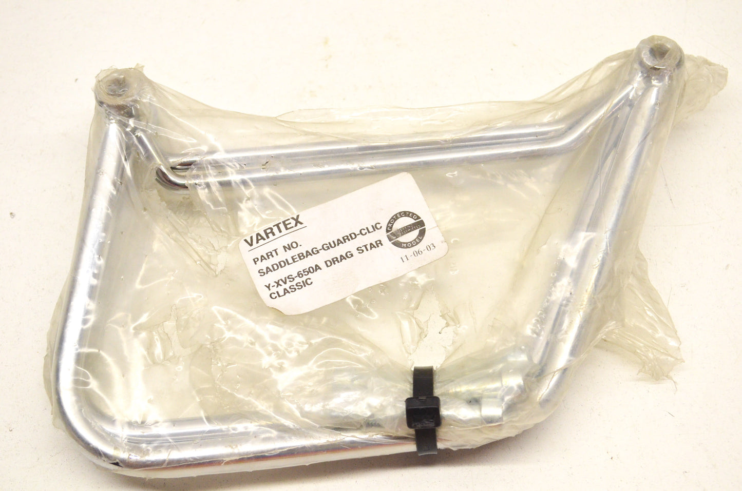 New Vartex XVS-650A Drag Star Classic Saddlebag Guard NOS