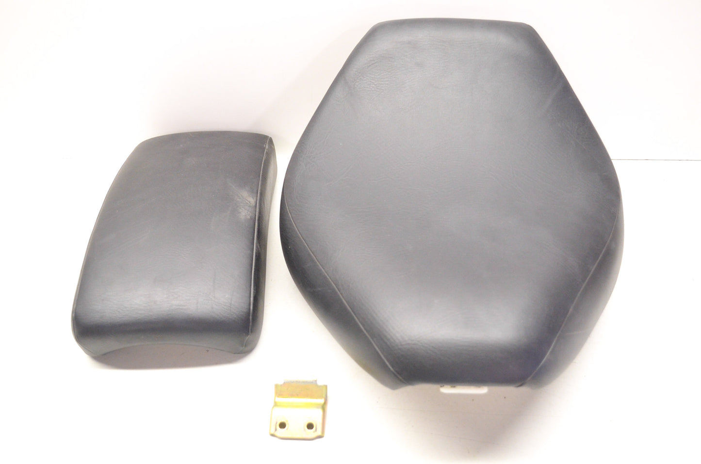 OEM Yamaha V-Star 650 Factory Seat Assembly