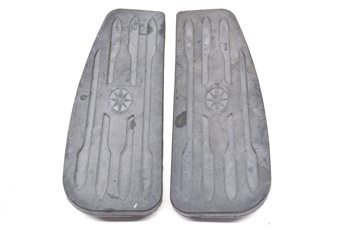 4WM-27413-00-00 Roadstar Floorboard Rubber Inserts