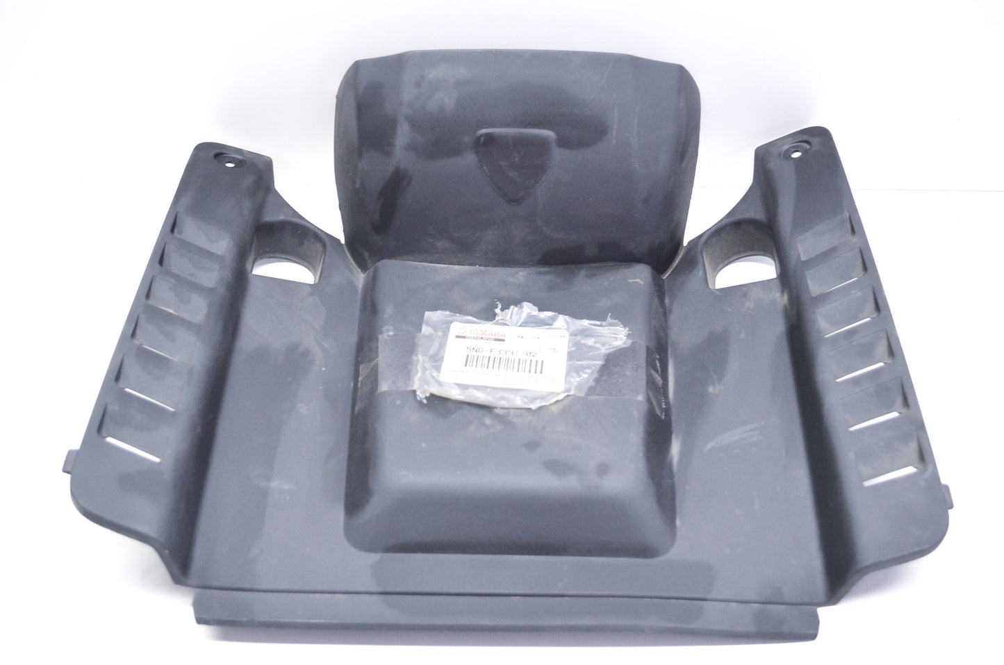 OEM Yamaha 5ND-F3391-02-00 Front Panel NOS