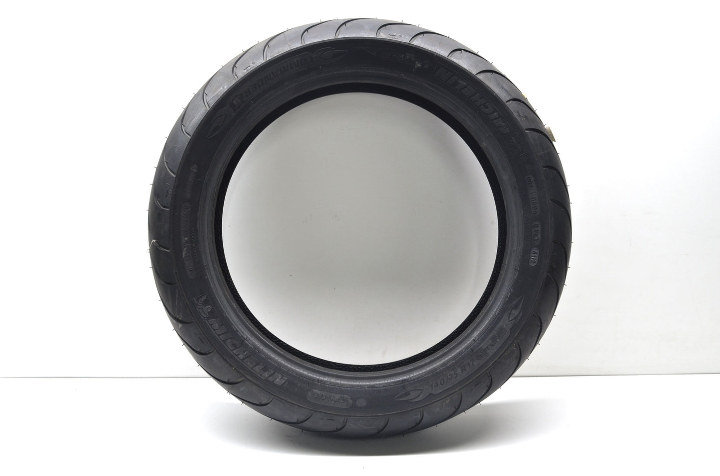 New Michelin Commander 2 140/75 R17 NOS