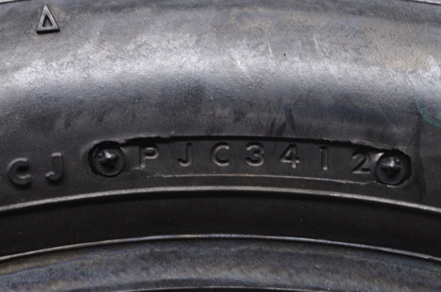 New Bridgestone Hoop Front Tire 110/90-13 NOS