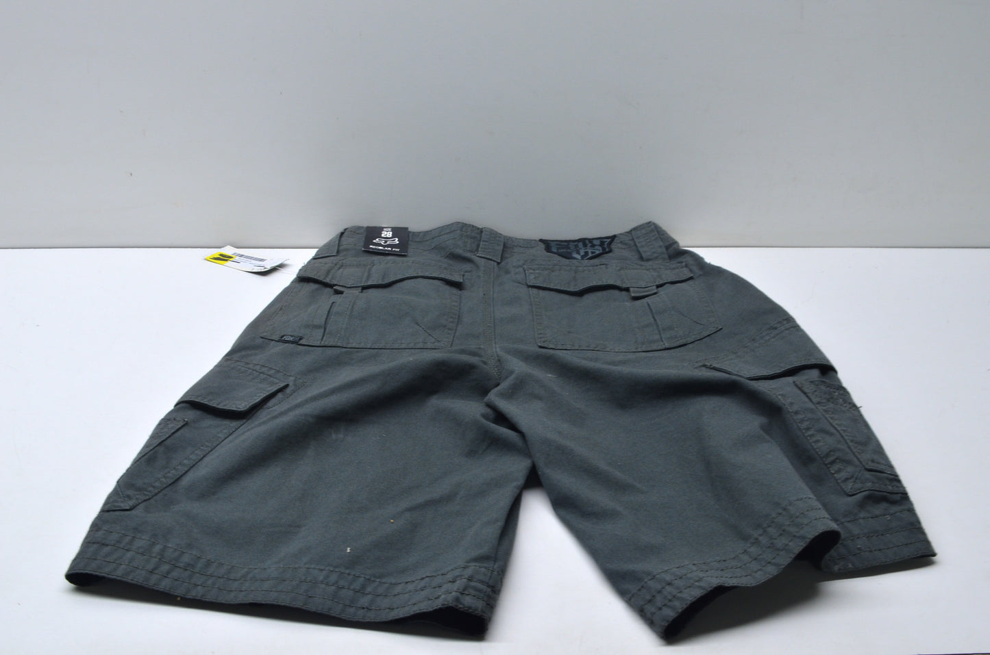 Fox 04575-028-28 Size 28 Dark Grey Cargo Shorts NOS