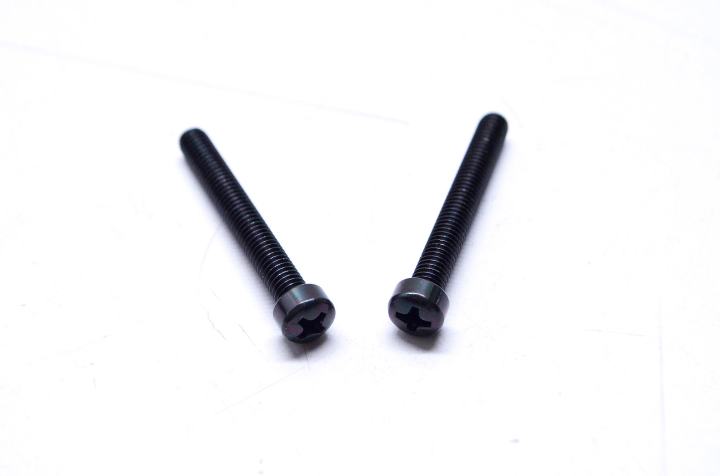 OEM Arctic Cat 0423-904 FLHD #10-32x1-1/2" Black Machine Screw Qty 2 NOS