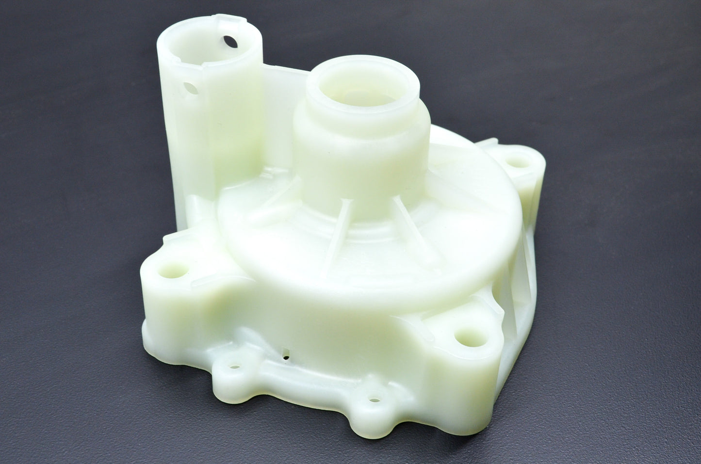 OEM Yamaha 61A-44311-01-00 Water Pump Housing NOS