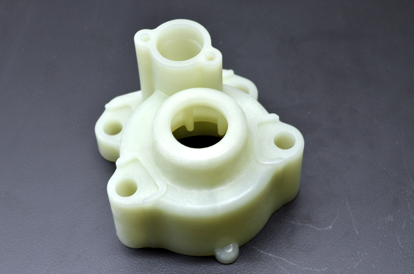 OEM Yamaha 688-44311-01-00 Water Pump Housing NOS
