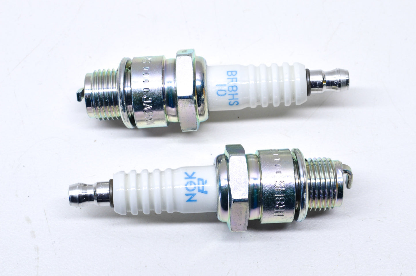 NGK BR8HS-10 1134, Spark Plug QTY 2 NOS