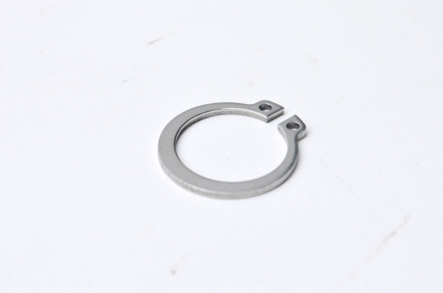 OEM Yamaha 93410-18M05-00 Circlip NOS