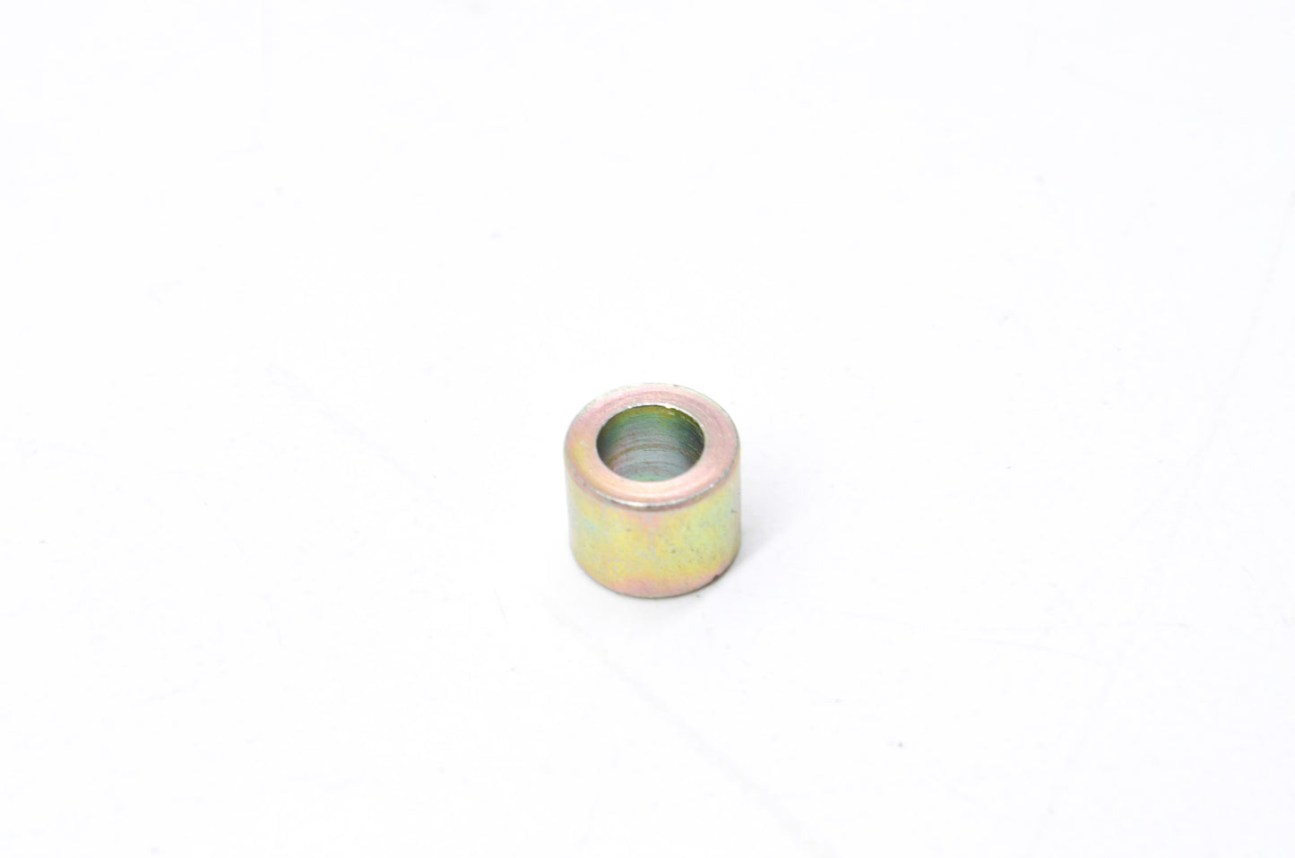 OEM Yamaha 3ES-84328-00-00 Spacer NOS