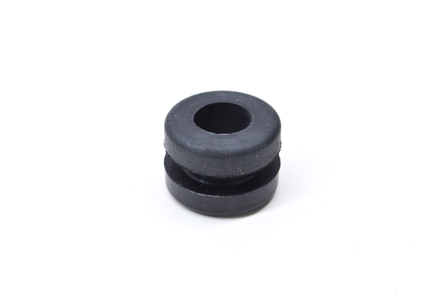 OEM Yamaha 839-77431-00-00 Grommet Qty 2 NOS