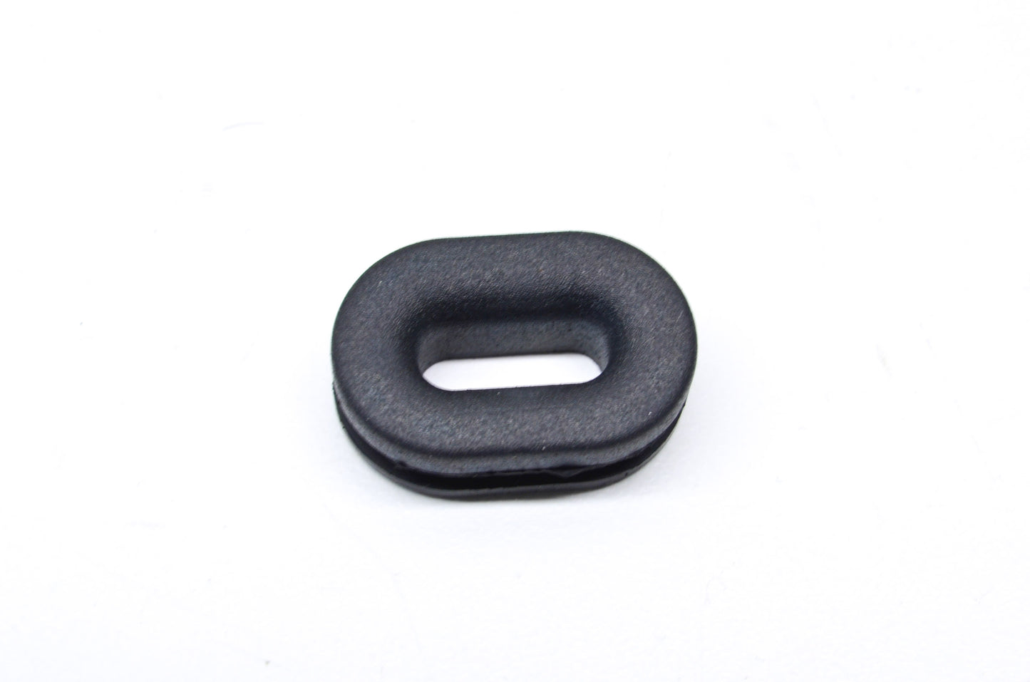 OEM Yamaha 90480-01531-00 Grommet NOS