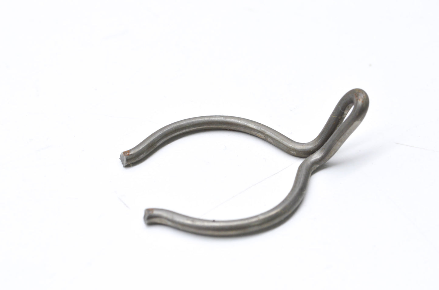 OEM Yamaha 90468-26177-00 Clip NOS