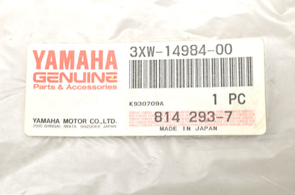 New OEM Yamaha 3XW-14984-00-00 Float Chamber Gasket NOS