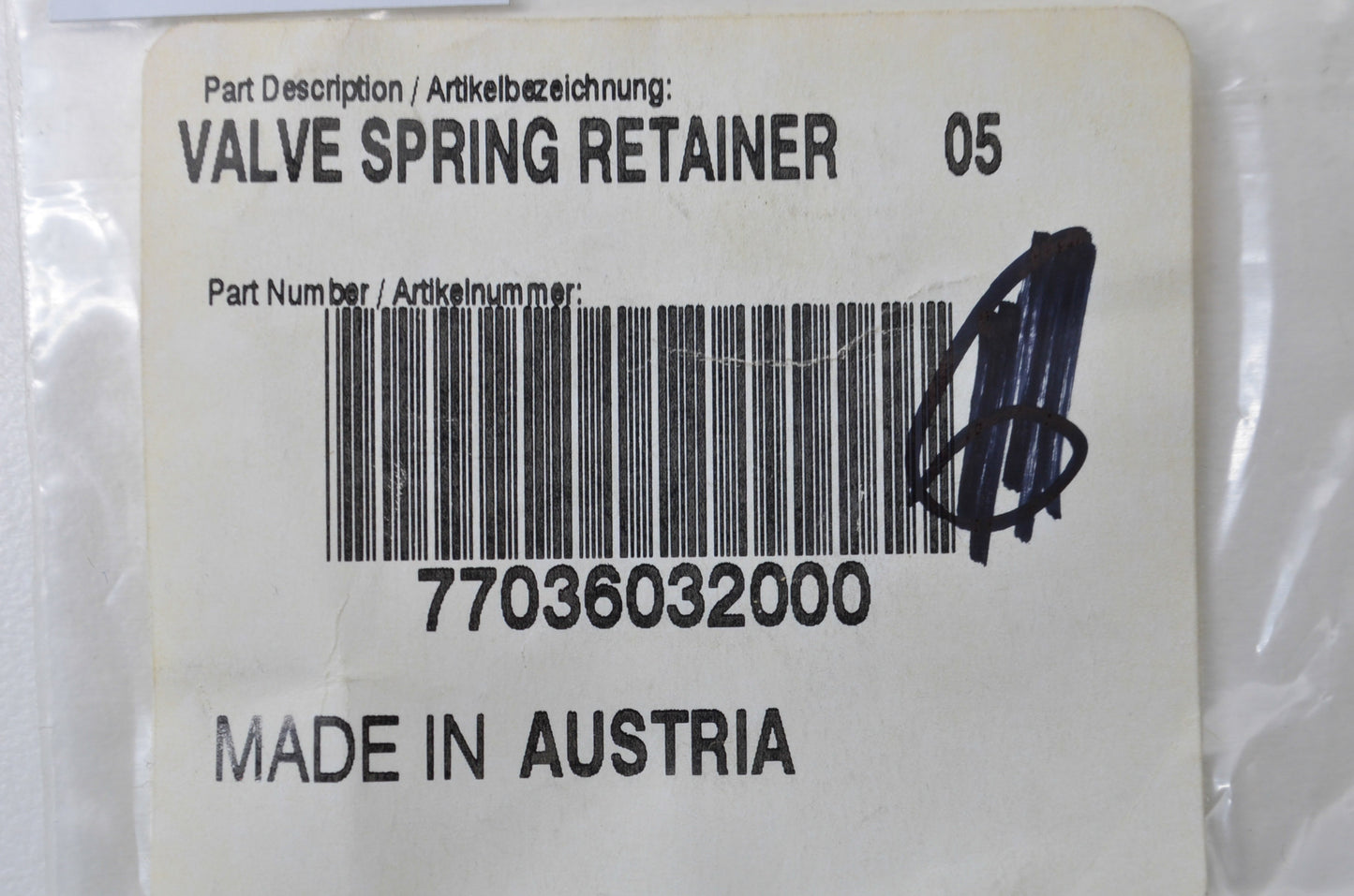 OEM KTM 77036032000 Valve Spring Retainer NOS