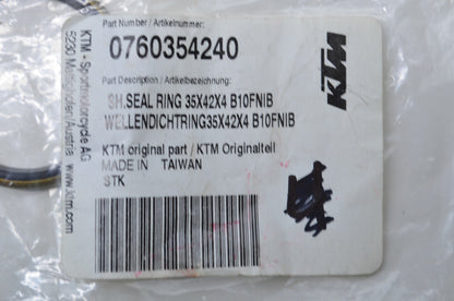 OEM KTM 0760354240 Shaft Seal Ring 35X42X4 B10FNIB NOS