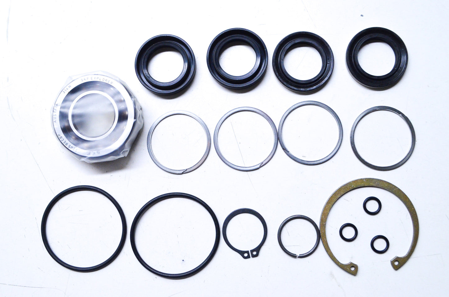 New Outboard Jets/Specialty MFG Co Medium Bearing and Seal Kit NOS