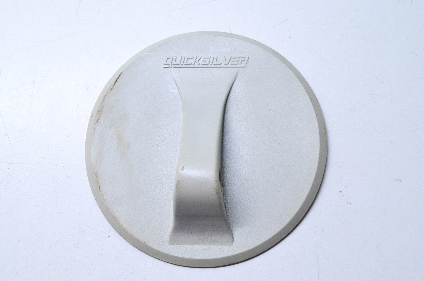 OEM Mercury 62-8118131 Molded Rope Holder NOS