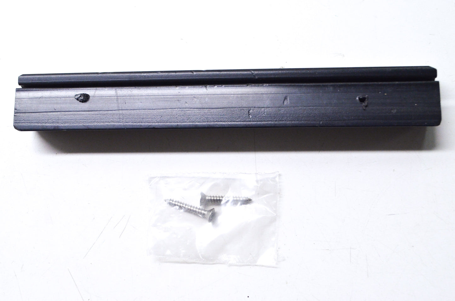 OEM Mercury 62-880998 Black Retainer NOS