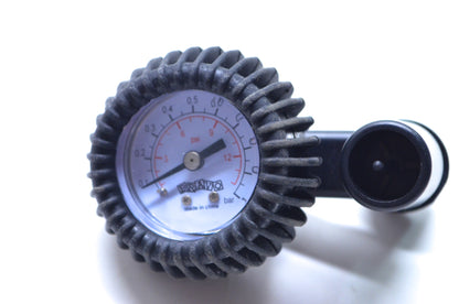 Bravo ACHE136, E136 Pressure Gauge NOS