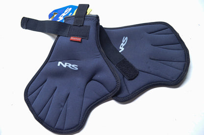 New NRS Medium Propulsion Web Gloves NOS