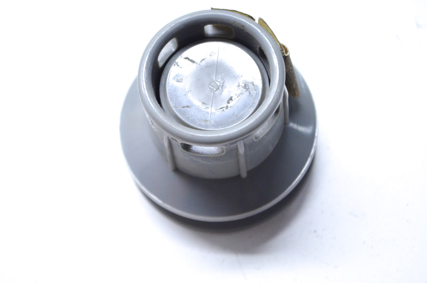 Titan 240400, TIT240400 Valve Assembly NOS