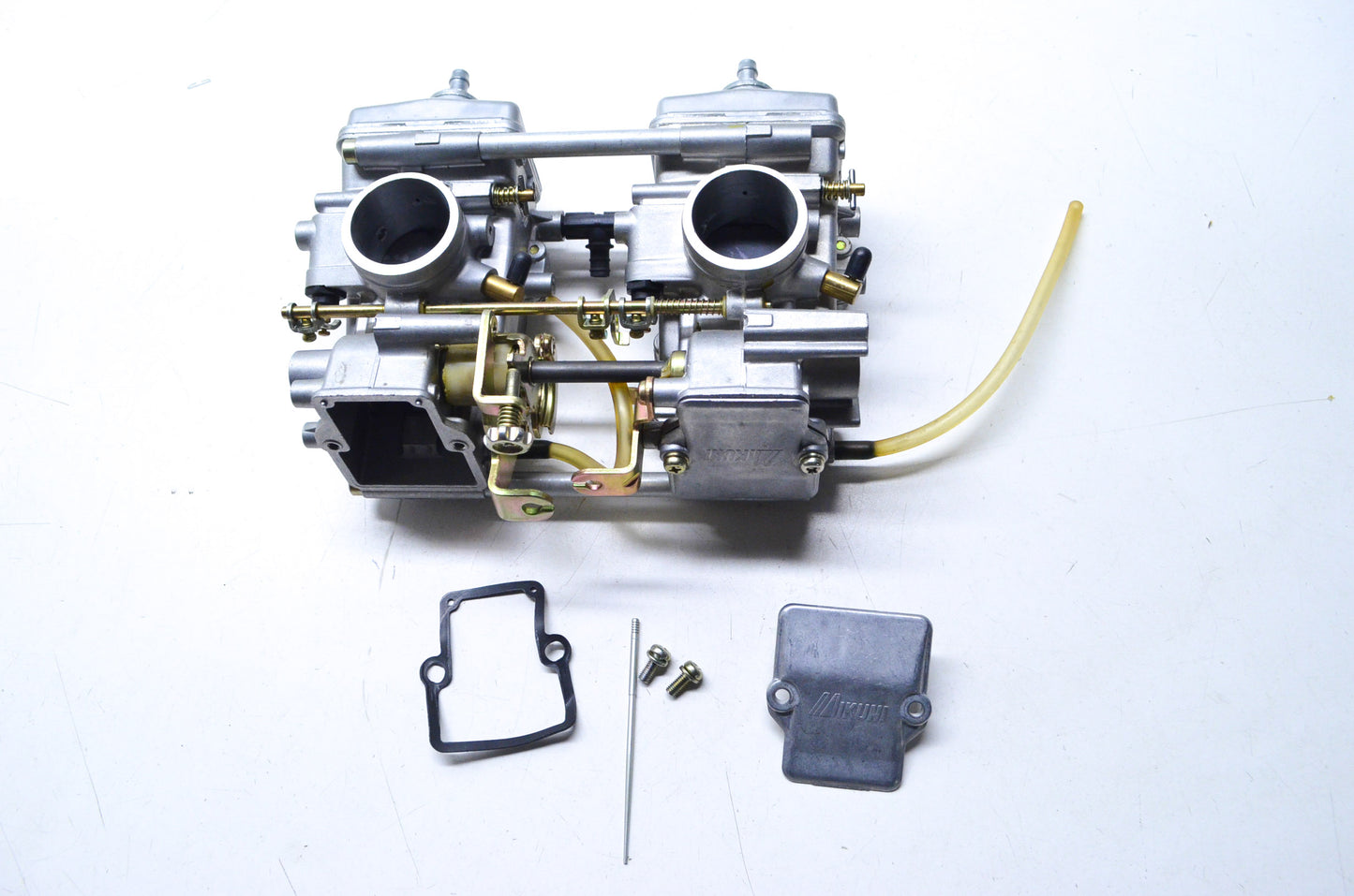 00 500 Carburetor Assembly NOS
