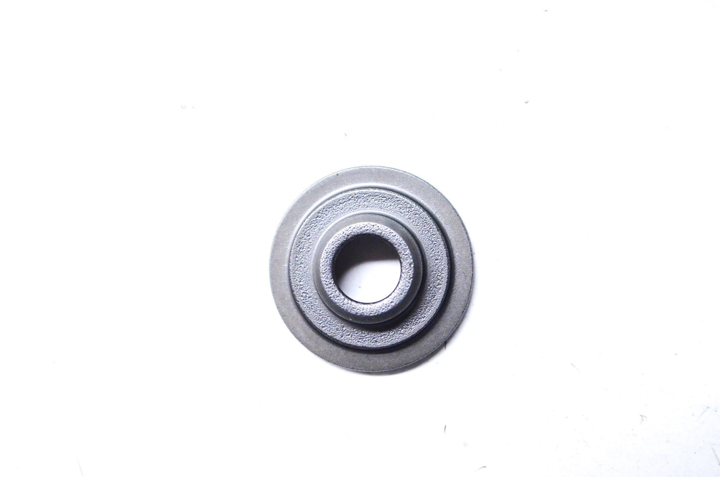 OEM Mercury 822650 Valve Spring Retainer NOS