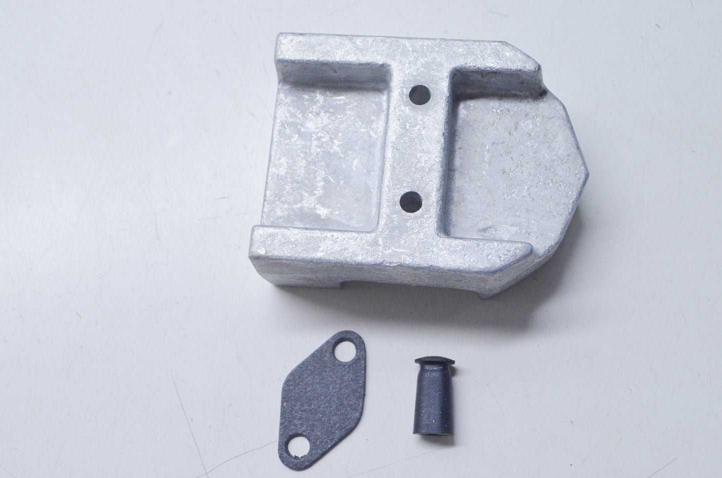 New OEM Mercury Gimbal Housing Anode Kit NOS