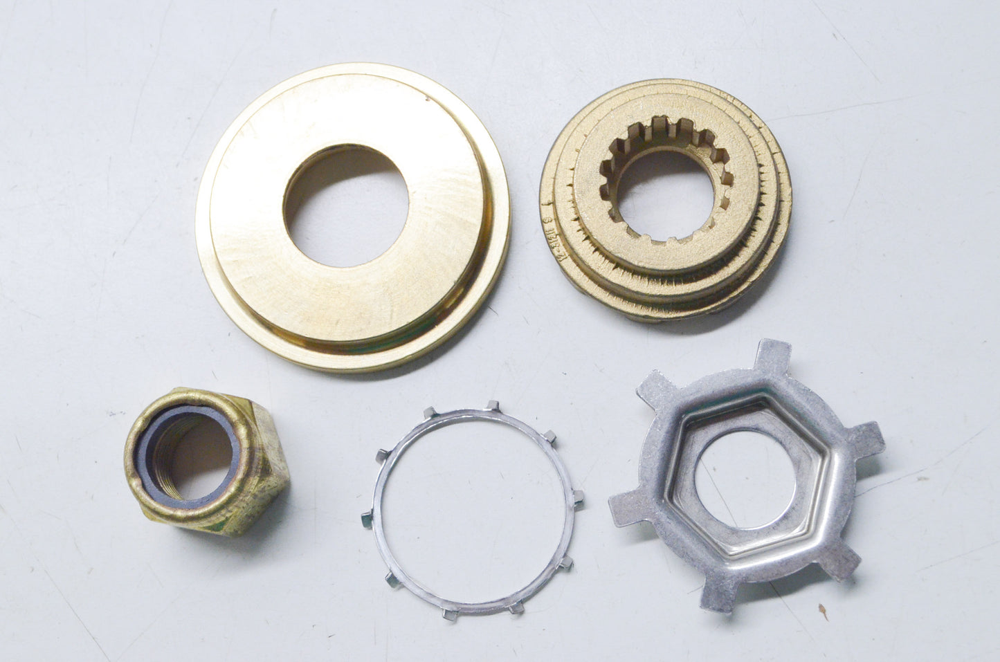 New OEM Mercury Flo Torq II Hub Assembly Kit NOS