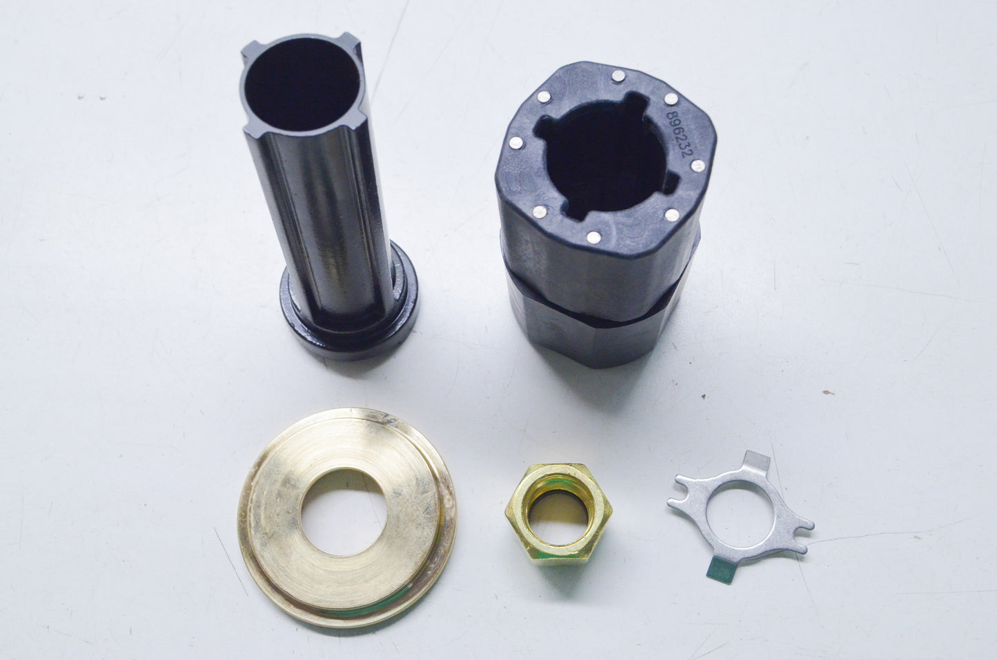 New OEM Mercury Flo Torq IV Hub Kit NOS
