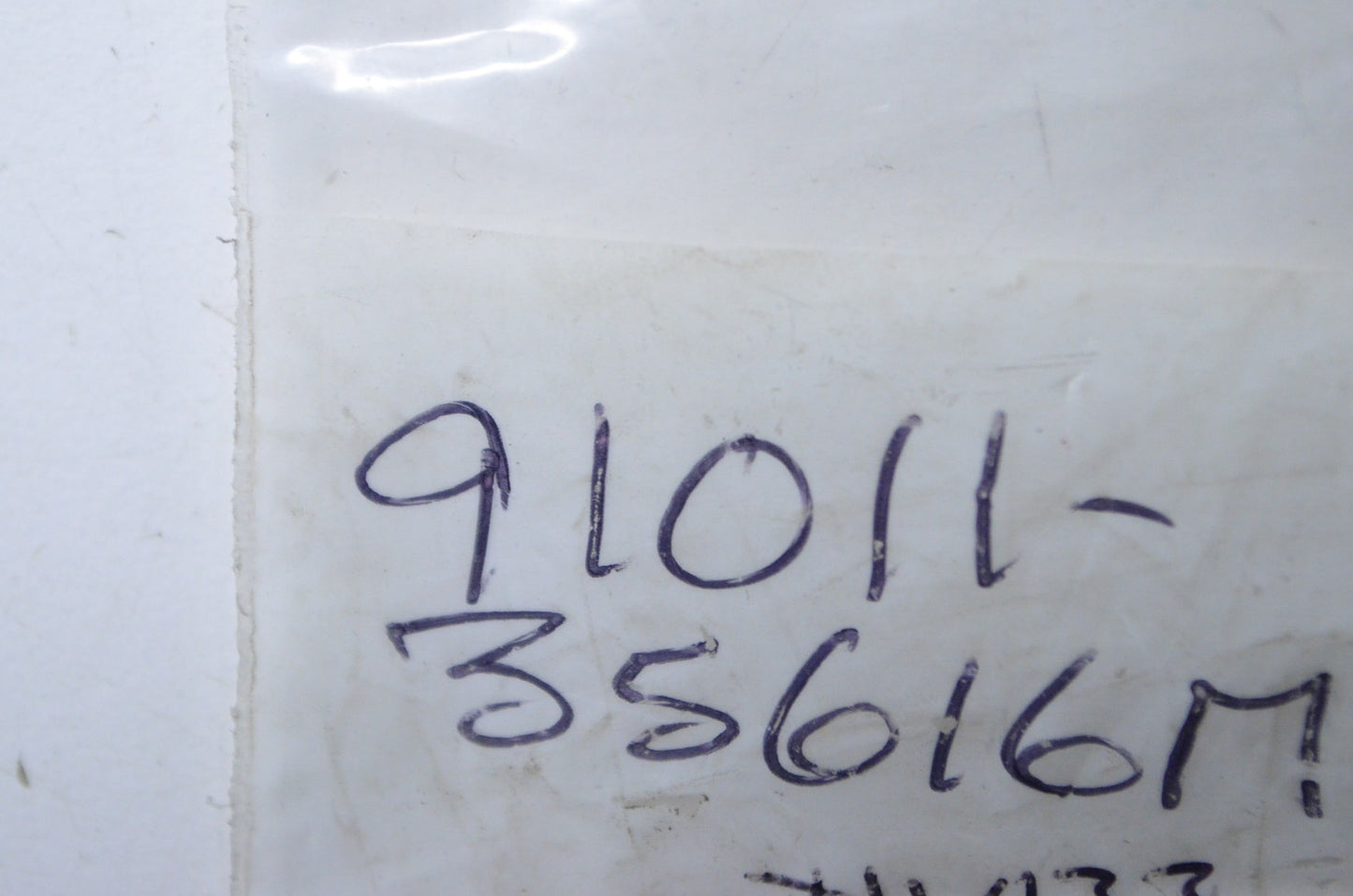 OEM Tohatsu 9101135616M, 9101E35616M Bolt & Washer NOS