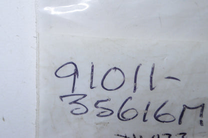 OEM Tohatsu 9101135616M, 9101E35616M Bolt & Washer NOS