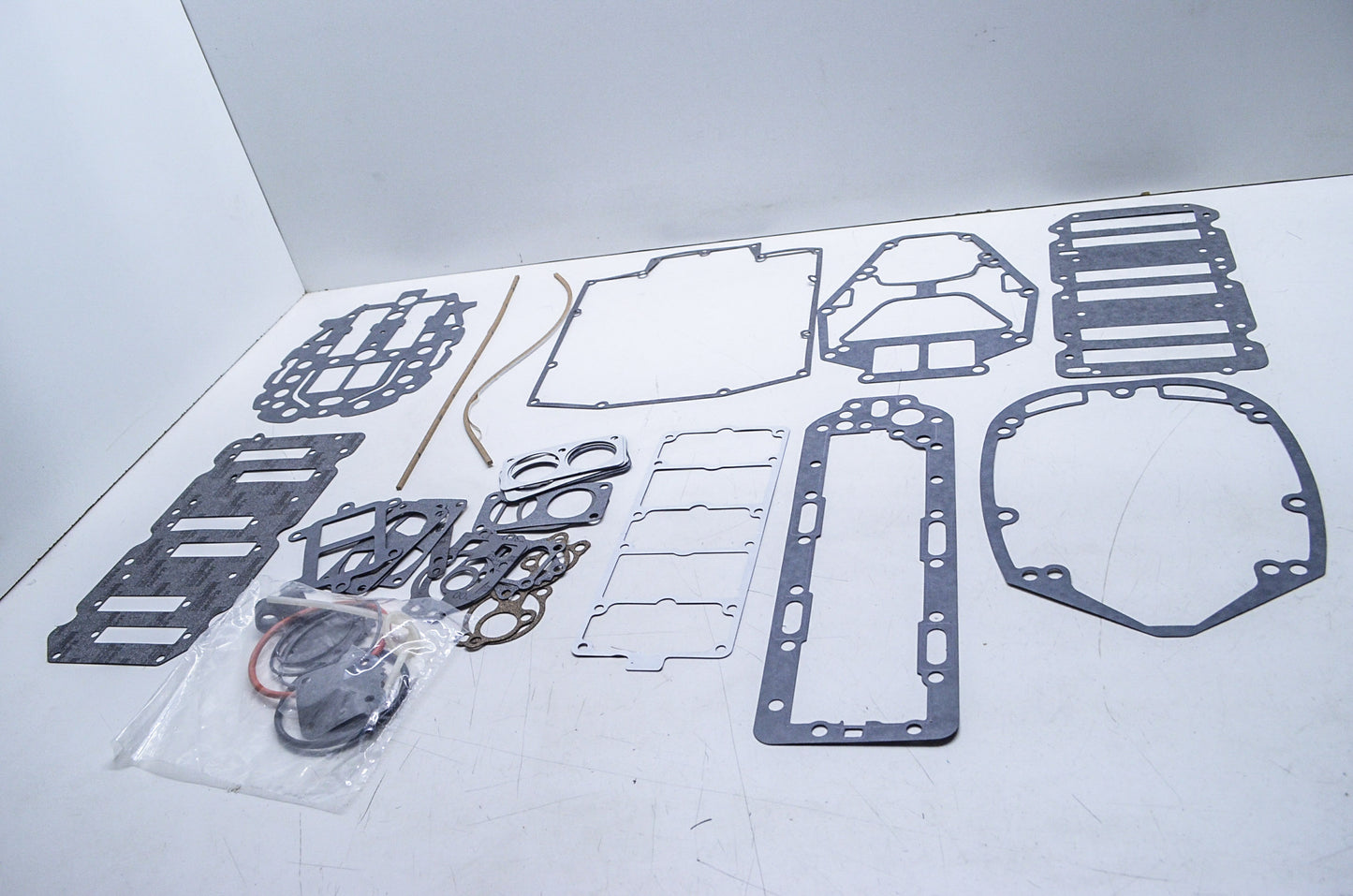 OEM Mercury 27-815791A92 Gasket Kit NOS