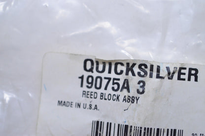 OEM Mercury 19075A 3 Reed Block Assembly NOS