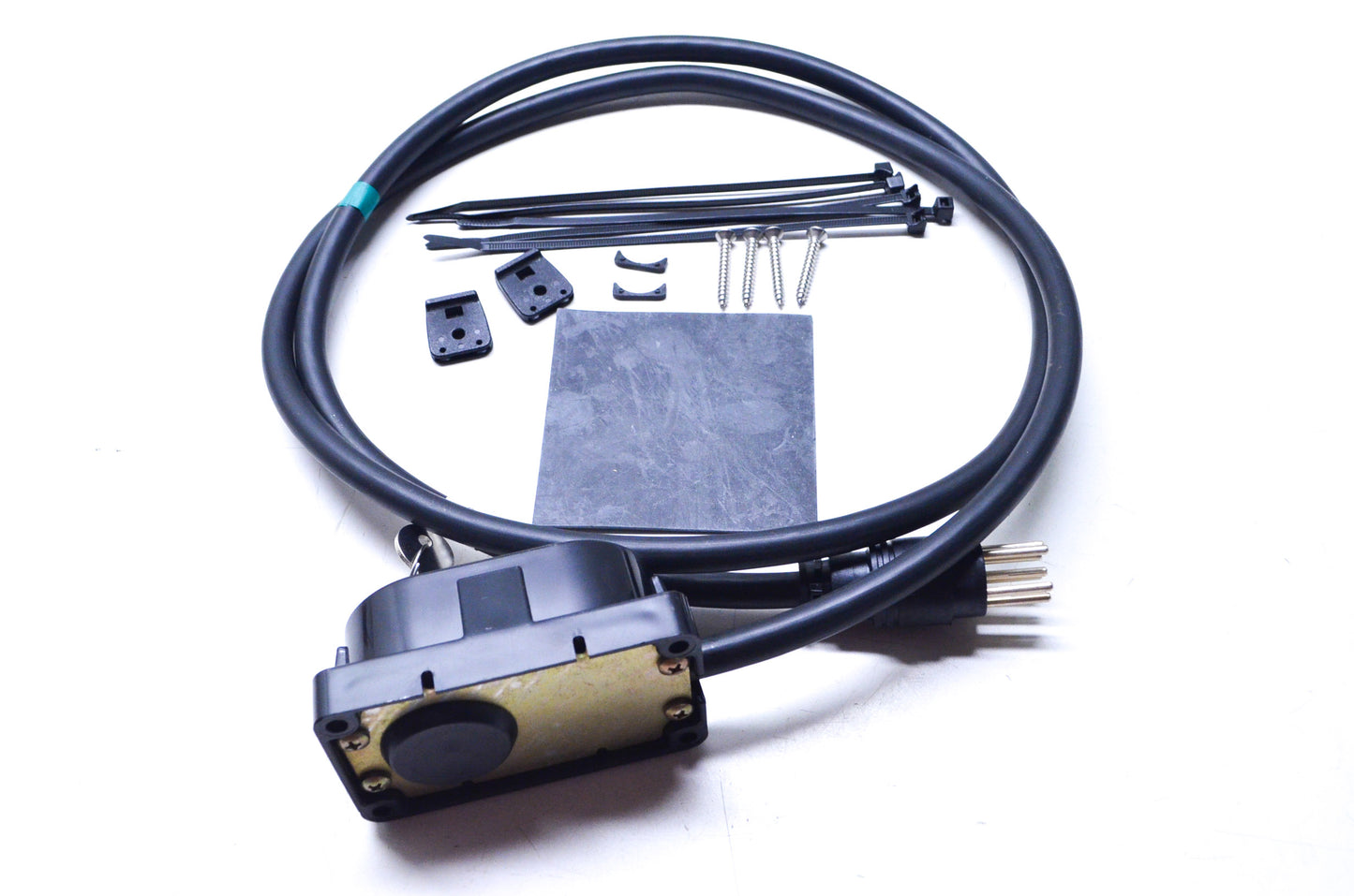 New OEM Mercury Remote Control Key Choke Horn Kit NOS