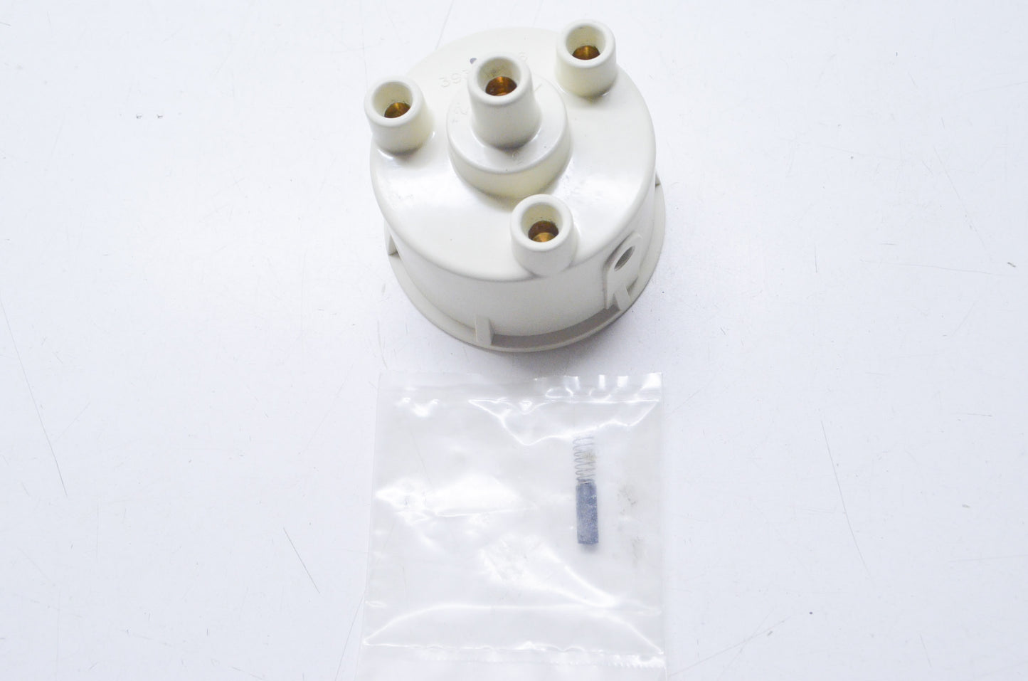 OEM Mercury 393-4606A 2 Distributor Cap NOS