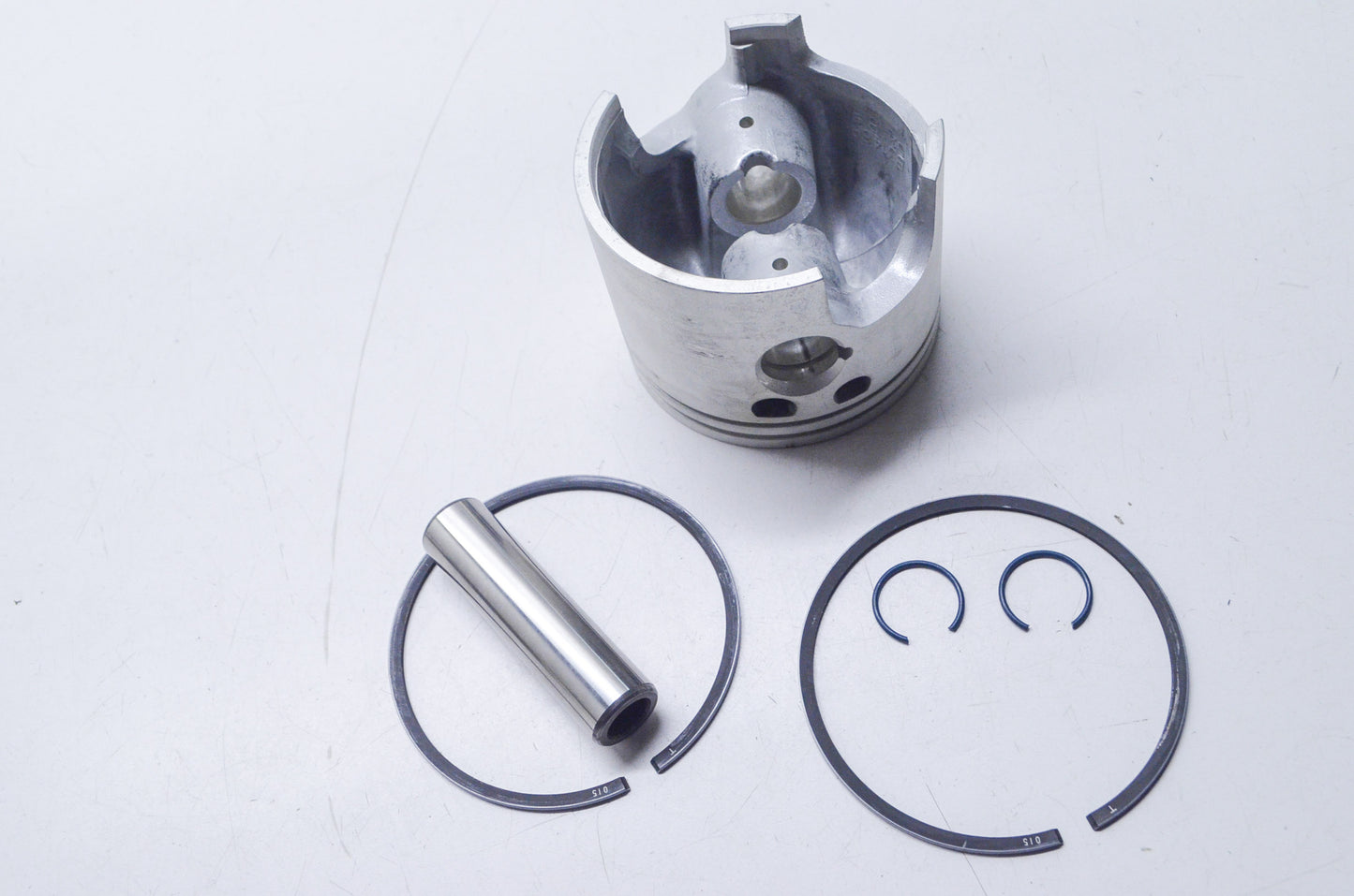 New OEM Mercury Piston Kit NOS