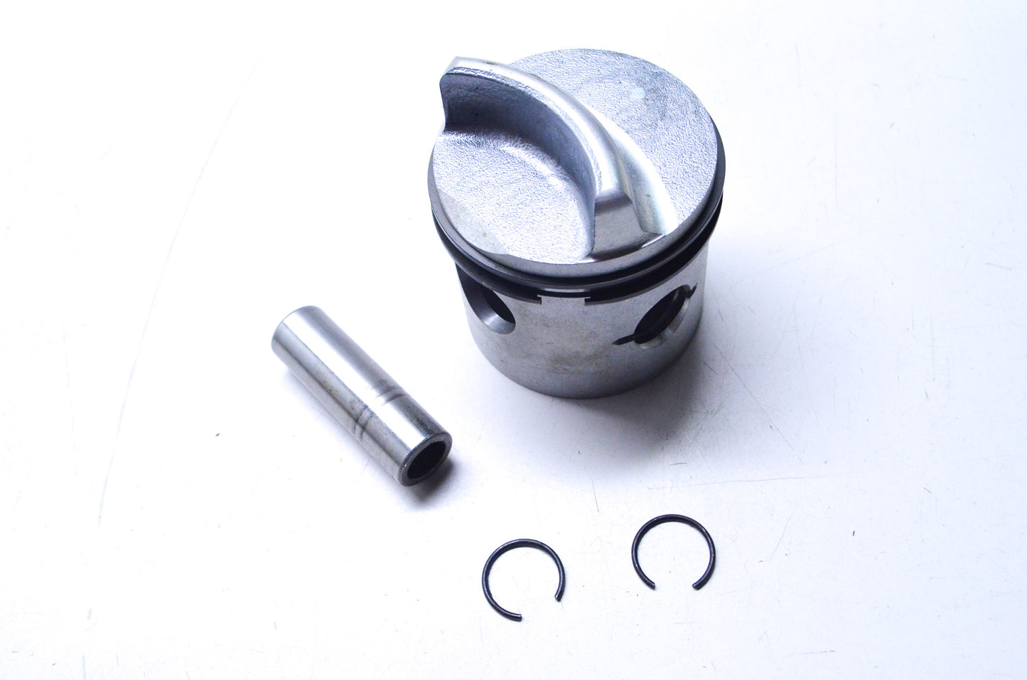 New OEM Mercury Piston Kit NOS
