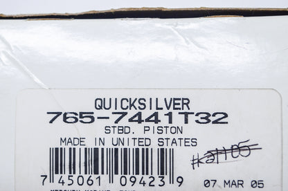 New OEM Mercury STBD Piston Kit NOS