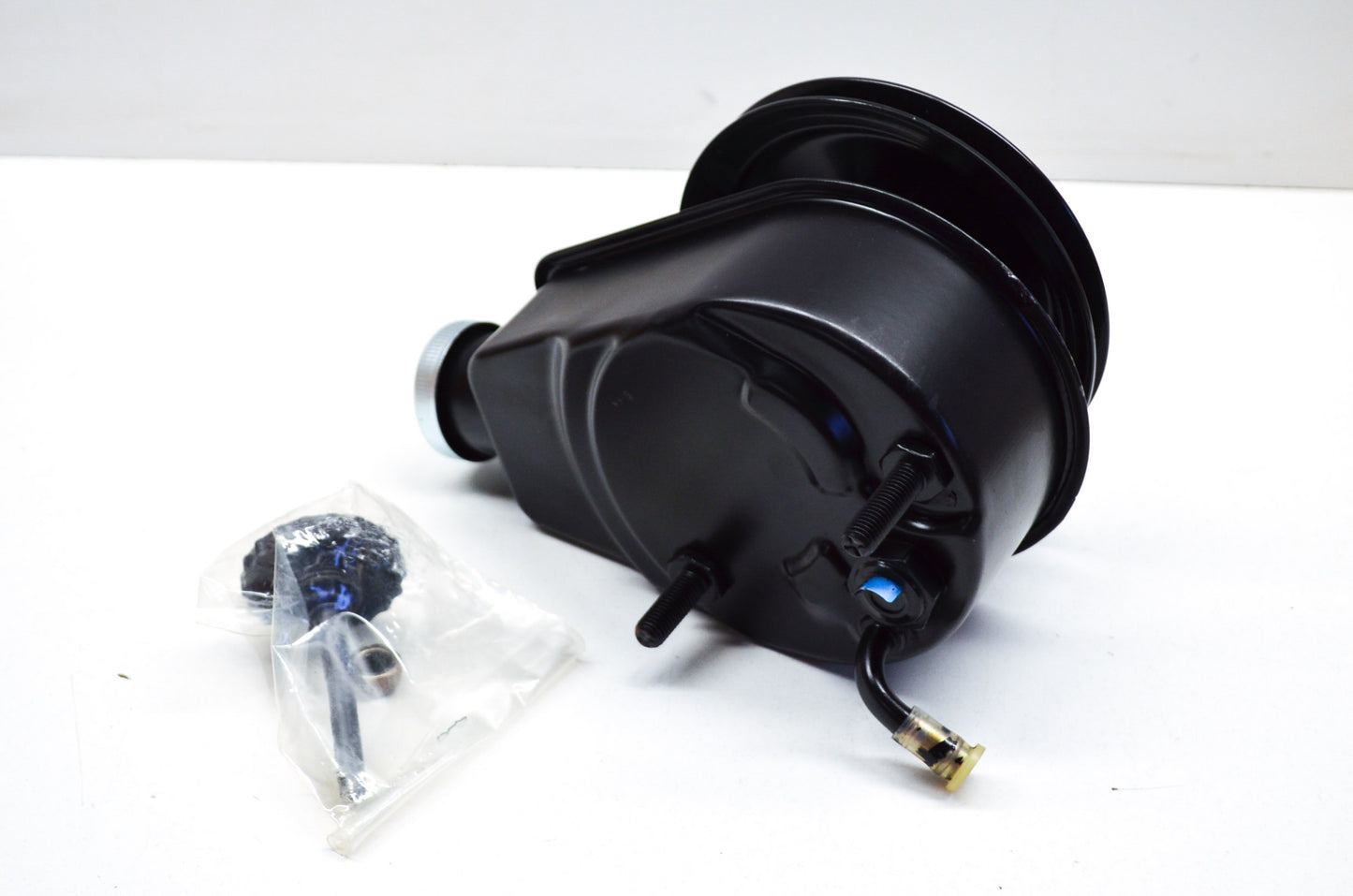 OEM Mercury 71333A1 Power Steering Pump NOS