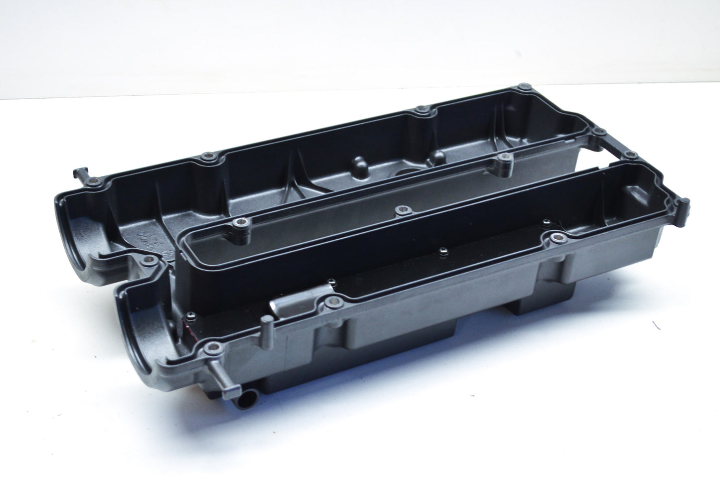 New OEM Yamaha Cylinder Head Cover NOS
