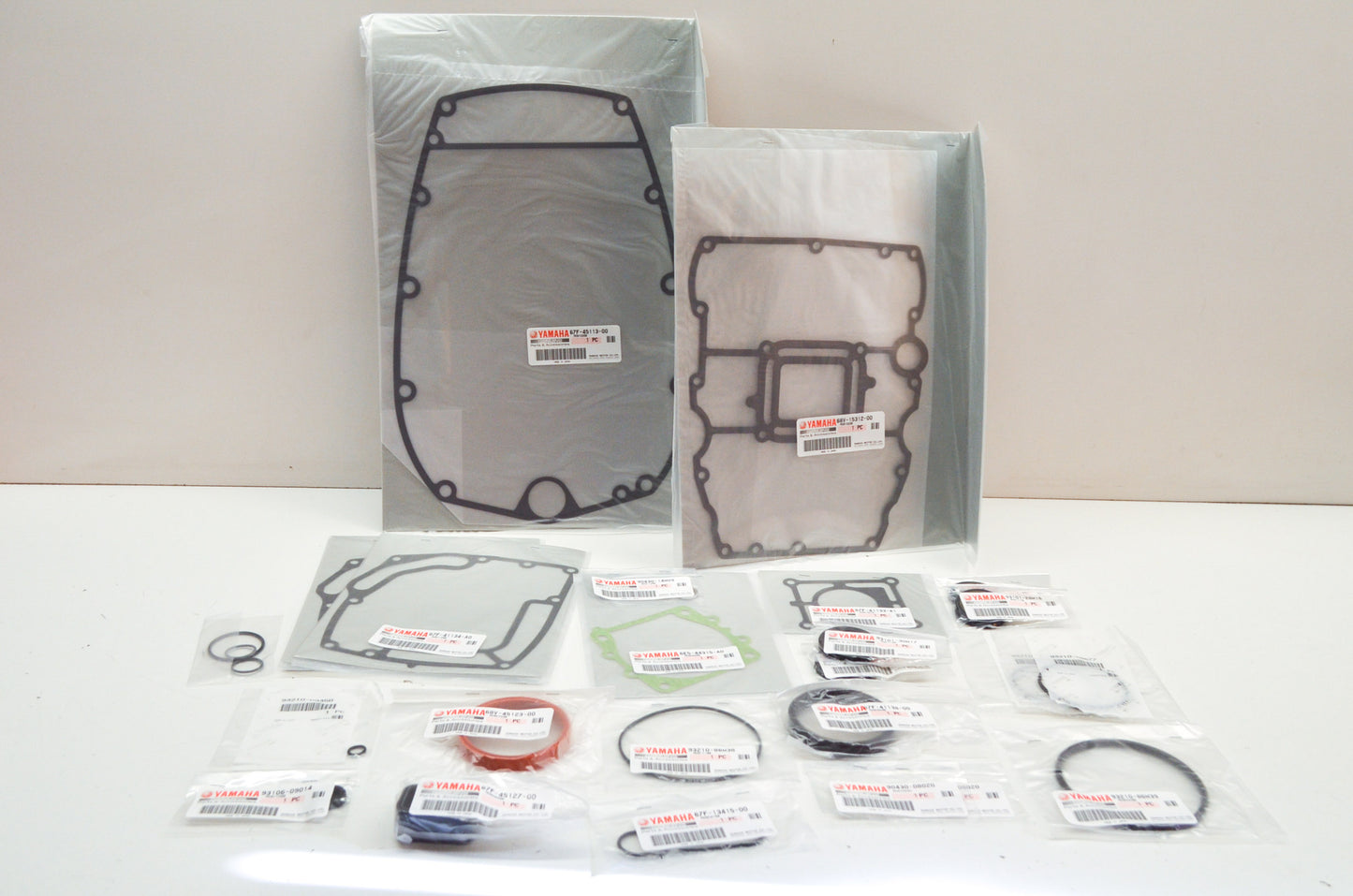 OEM Yamaha 68V-W0001-21-00 Gasket Kit NOS