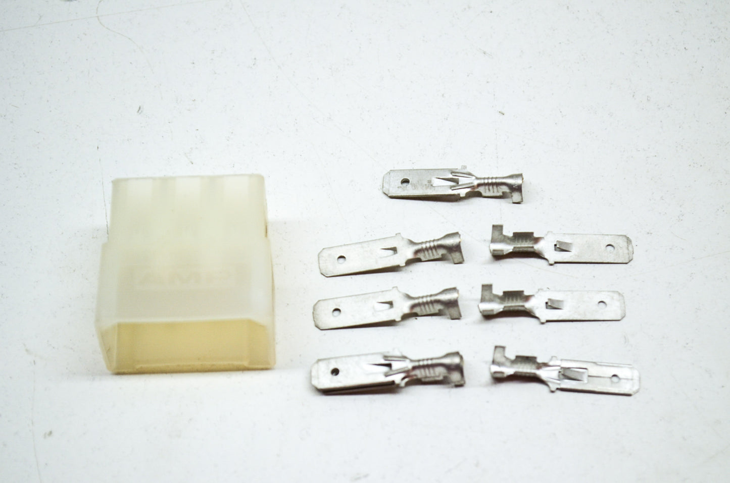 New OEM Polaris Housing & Receptacle Kit NOS