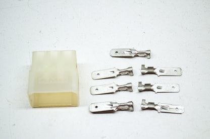 New OEM Polaris Housing & Receptacle Kit NOS