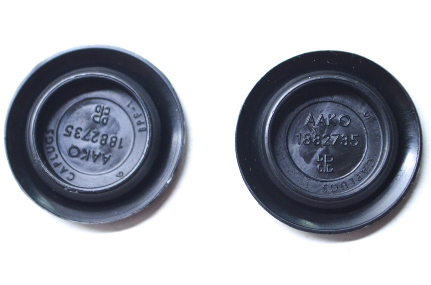 New OEM Mercury Plug QTY 2 NOS
