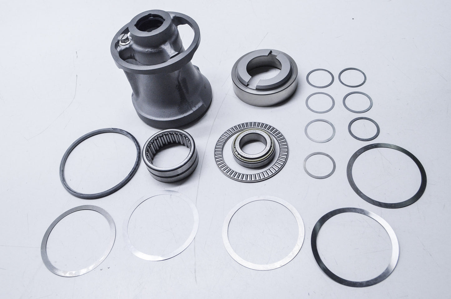 New OEM Mercury Bearing Carrier Assembly NOS