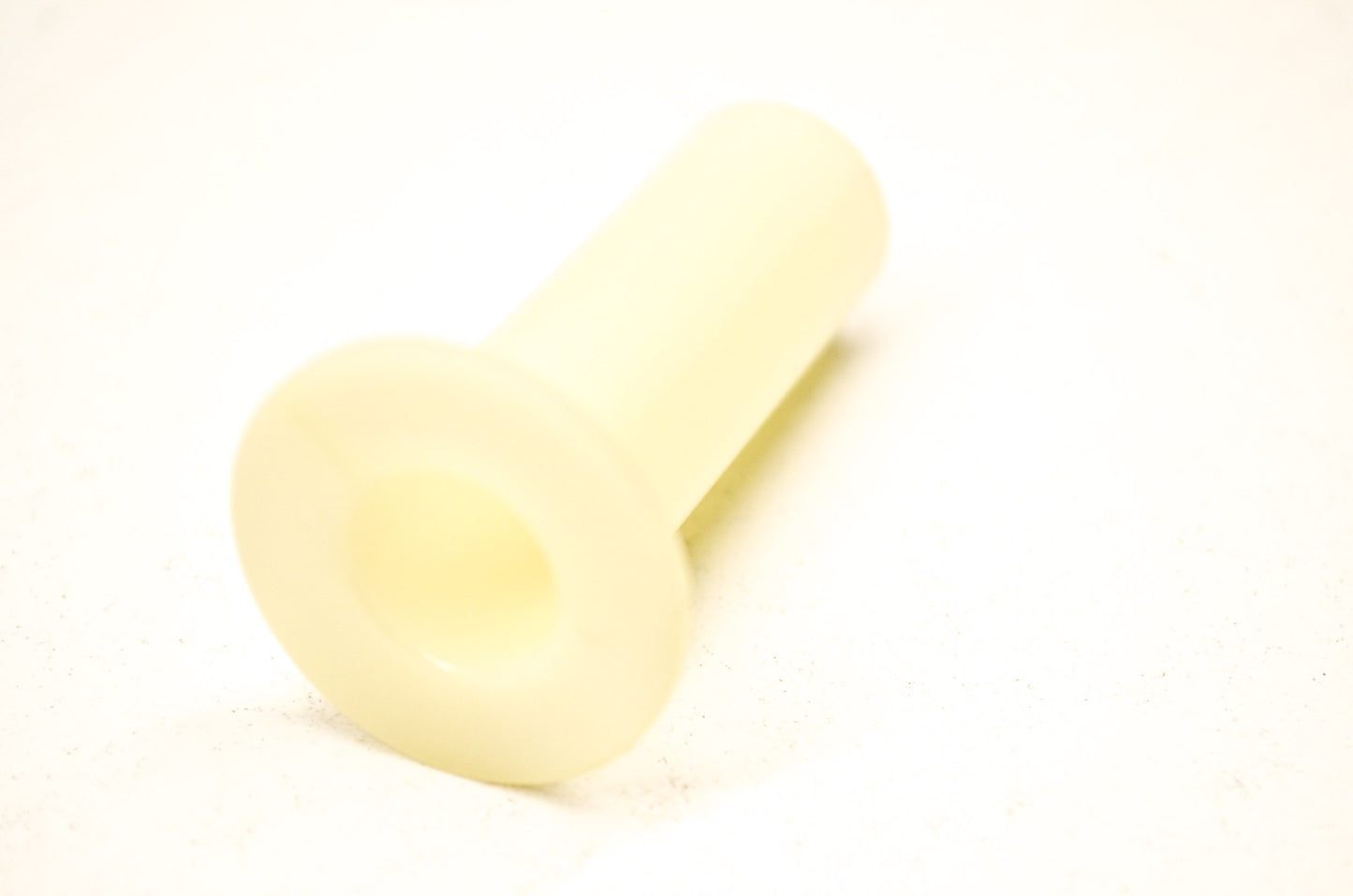 Tohatsu 353621350 Pivot Bolt Bushing NOS