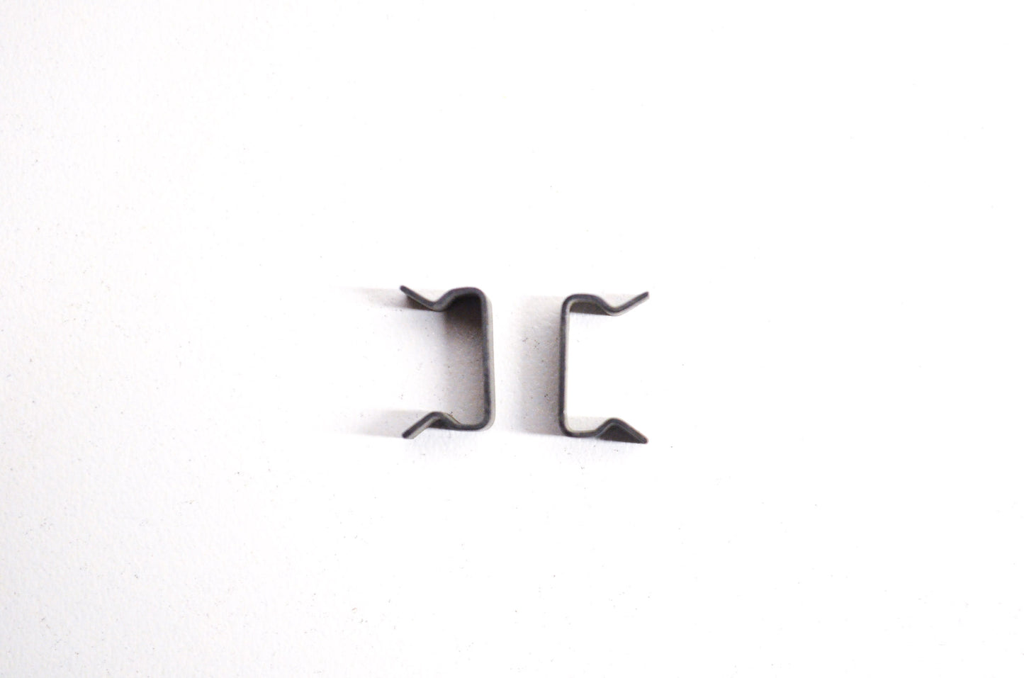 OEM Polaris 7670073 Boot Clip Qty 2 NOS