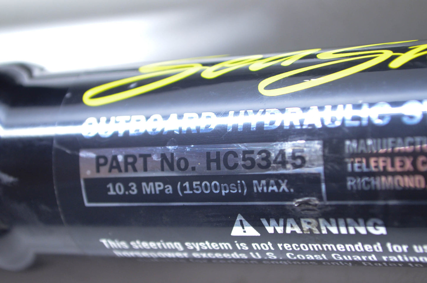New Seastar Teleflex Hydraulic Outboard Marine Steering Cylinder NOS